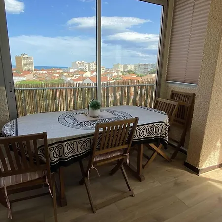 Renove A Noumea, Port De Plaisance, Parking - Fr-1-696-109 * Canet-en-Roussillon