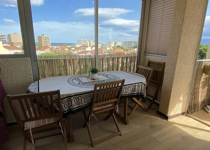 Renove A Noumea, Port De Plaisance, Parking - Fr-1-696-109 * Кане